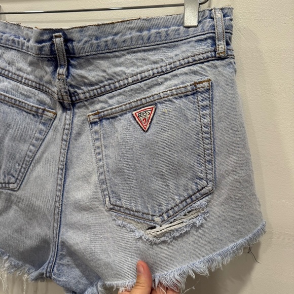 Vintage Guess Distressed Cutoff Denim Shorts Y2K Cotton Button Fly Size 3 Cotton - Picture 5 of 9